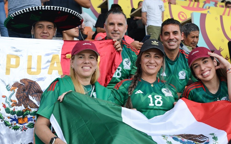 Demi Dukung Meksiko di Piala Dunia U-17 2023, Fans Rela Terbang 28 Jam ke Indonesia