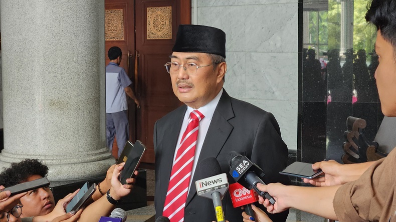 Jimly Asshiddiqie Imbau Jokowi Tak Turun Kampanye: Memperpanas Keadaan