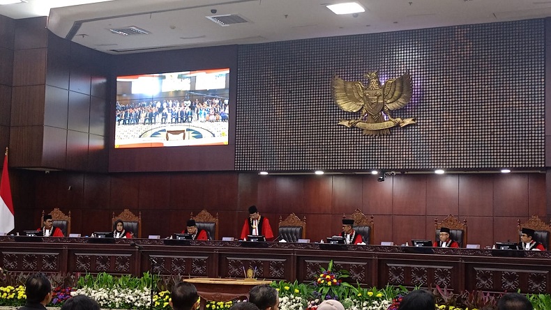 Suhartoyo Menangis: Kami Komitmen Bahu-membahu Kembalikan Marwah MK