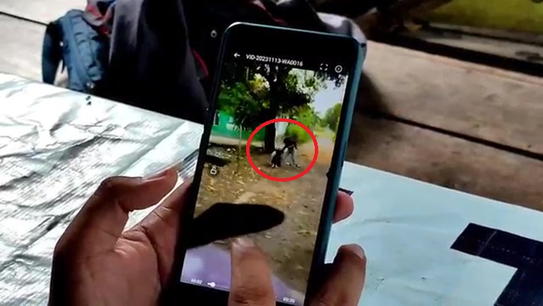 Viral Video Perundungan Terjadi di Cirebon, Korban Dijambak dan Dipukul 