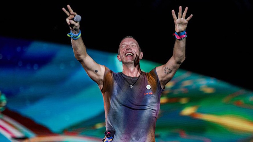 Buka Konser Coldplay di Jakarta, Chris Martin Ucapkan Salam: Assalamualaikum!