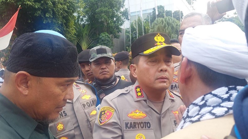 Ditemui Kapolda Metro Jaya, Massa Aksi Minta Masuk SUGBK Pastikan Tak Ada Logo LGBT