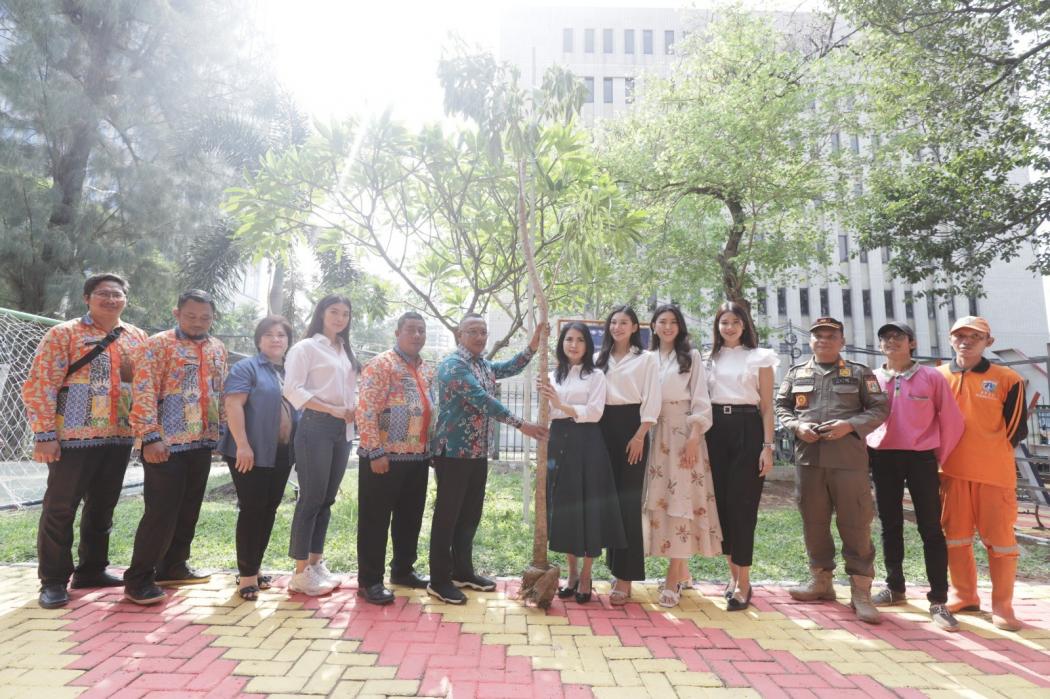 Ikuti Kegiatan Penanaman Pohon, Miss Indonesia Audrey Vanessa Ajak Masyarakat Peduli Lingkungan