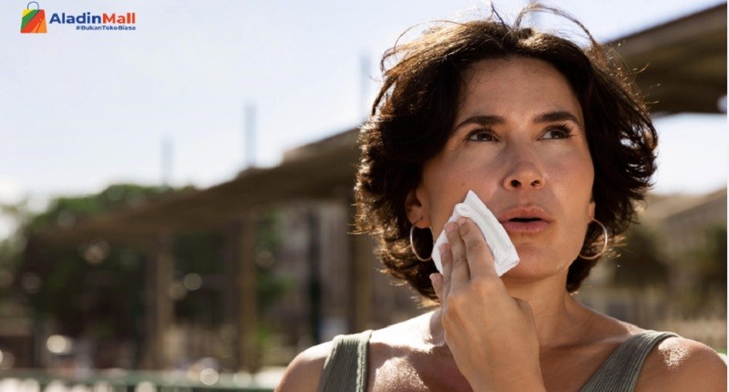 Nggak Perlu Waktu Lama! Ini 6 Cara Membersihkan Wajah dari Sisa Make Up dan Kotoran