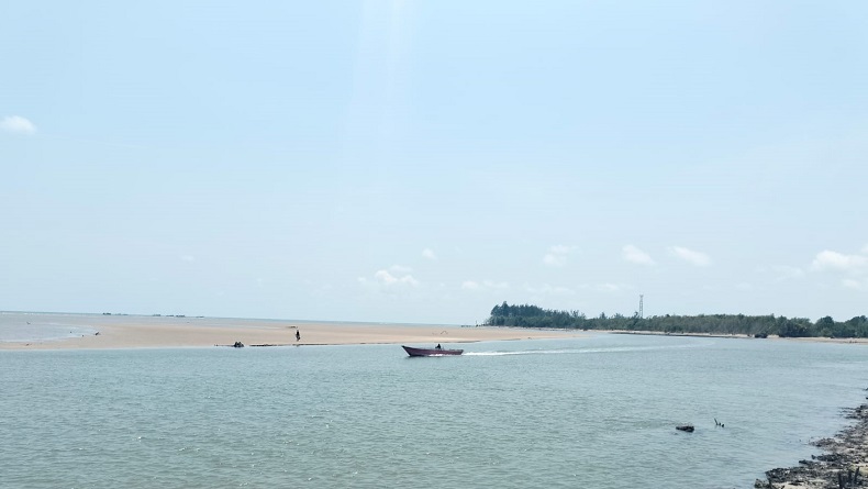 Gosong Pasir di Muara Sungai Kintap Tanah Laut Ganggu Aktivitas Nelayan