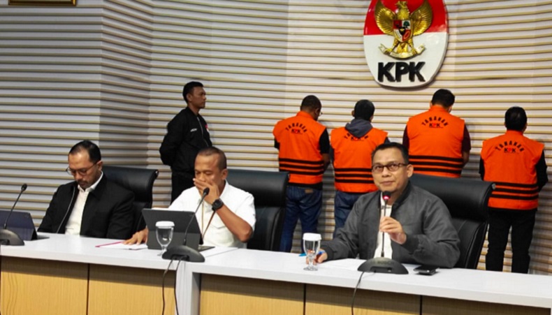 KPK Tetapkan 4 Orang Tersangka Kasus Suap Pengurusan Perkara di Kejari Bondowoso