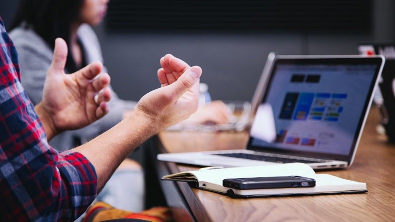 Berbekal AI, Fitur Baru Microsoft Teams Mampu Mempercantik Background Panggilan