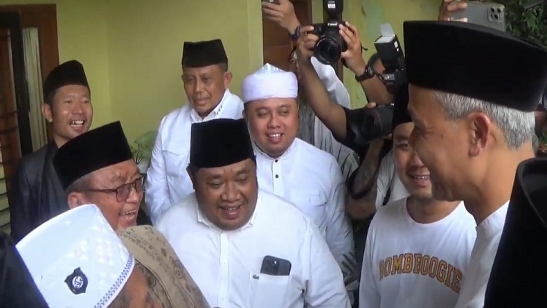 Capres Ganjar Pranowo Silaturahmi dengan Ulama Se-Jabar dan Banten di Purwakarta