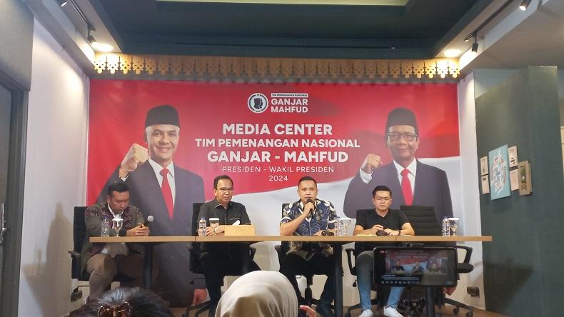 TPN Ganjar-Mahfud Beri Bantuan Hukum ke Aiman Witjaksono usai Dilaporkan ke Polisi