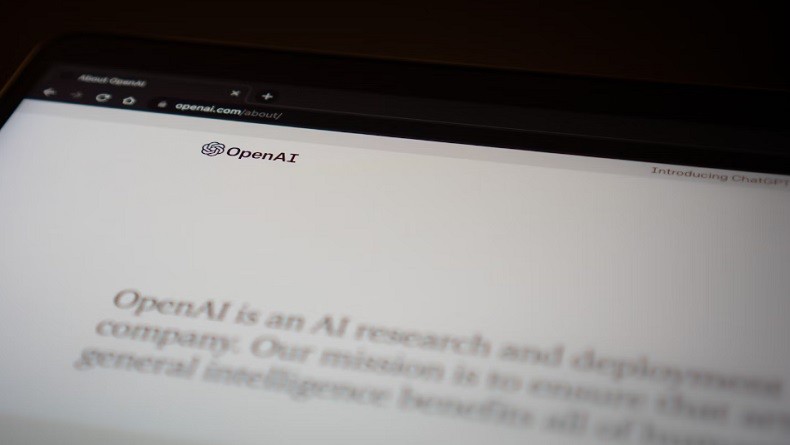 CEO Sementara OpenAI Undang Sam Altman dan Greg Brockman ke Kantor