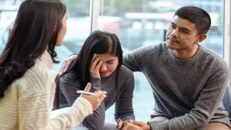 Ganjar Pranowo Peduli Kesehatan Mental Gen-Z, Ini 4 Faktor Pemicunya 