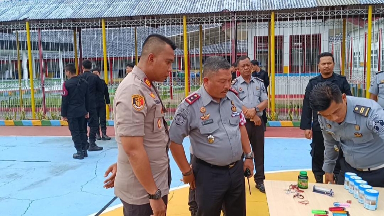 Seluruh Kamar Rutan Kelas II B Mentok Diperiksa, Ada Apa?