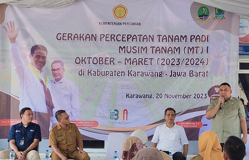 Tingkatkan Produksi Beras, Kementan Mulai Gerakan Percepatan Tanam Padi di Karawang 