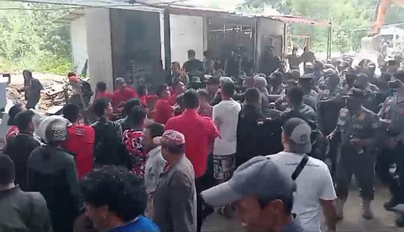 Pembongkaran Bangunan Liar di Ciawi Ricuh, 2 Anggota Satpol PP dan 1 Anggota Polres Bogor Terluka