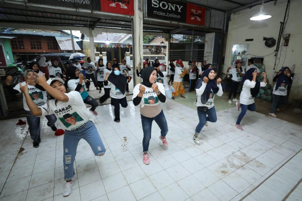 Jaga Kebugaran, Relawan Panrannuangku Ganjar Sulsel Adakan Lomba Senam Aerobik