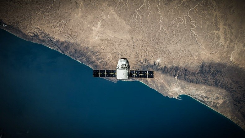 Inggris Bikin Satelit Baru, Bantu Perangi Krisis Iklim dari Luar Angkasa