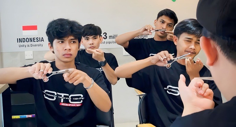 Mengenal Seni Potong Rambut, Keahlian yang Lagi Tren Diminati Anak Muda
