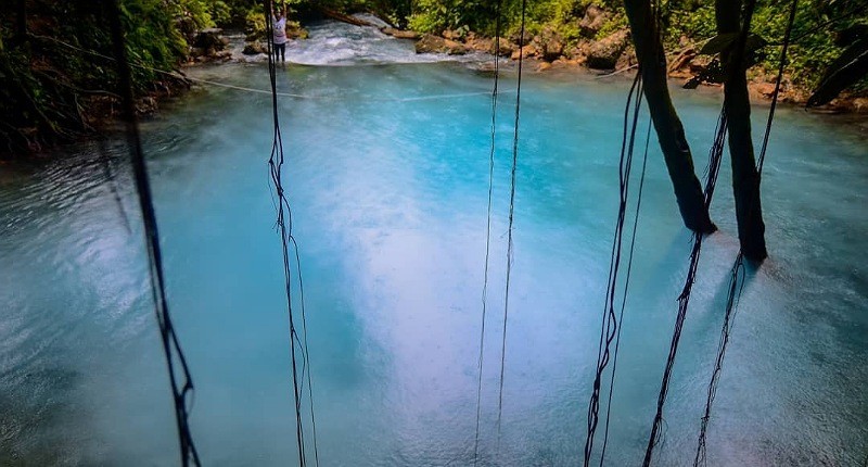 Kampung Unik di Maluku Punya Danau Cantik dengan Air Mendidih Suasananya Mirip Negeri Dongeng