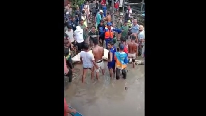 Buaya Besar Terkam Bocah di Sungai Arut Tertangkap, Langsung Dibelah Cari Tubuh Korban