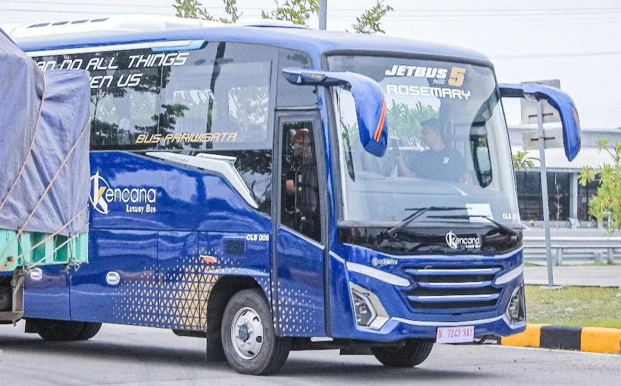PO Kencana Rilis Bus Baru dari Karoseri Adiputro, Bukan Warna Pink Lagi