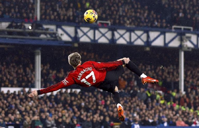 Alejandro Garnacho Cetak Gol Salto, Erik Ten Hag Acungkan 2 Jempol