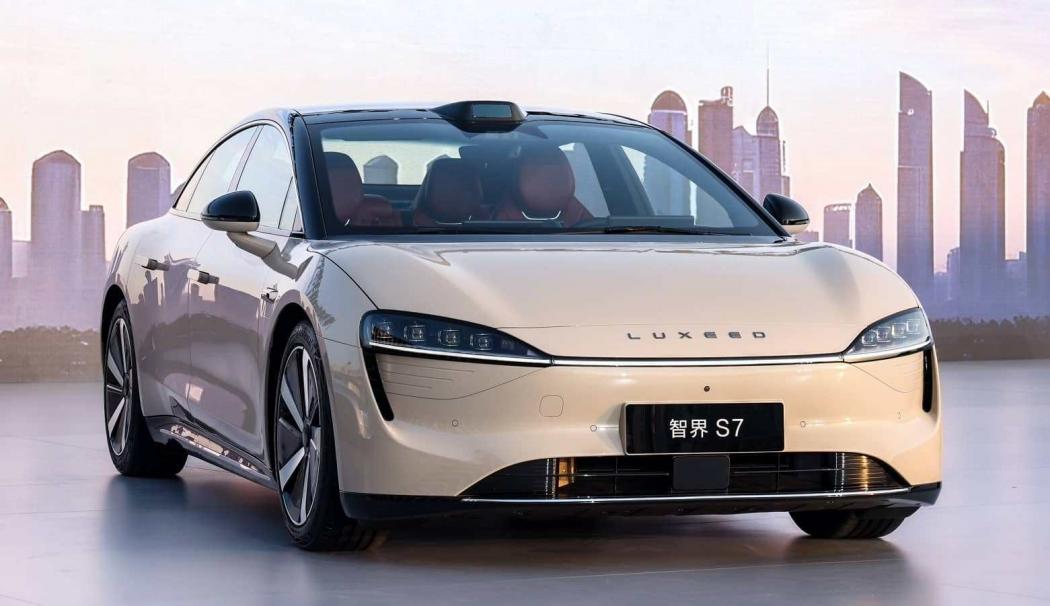 Huawei Rilis Sedan Listrik Luxeed S7, Mampu Jangkau 855 Km