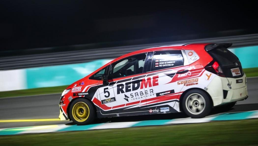 Pembalap Indonesia Berjuang Keras dalam Balapan Ketahanan 1.000 Km di Sepang