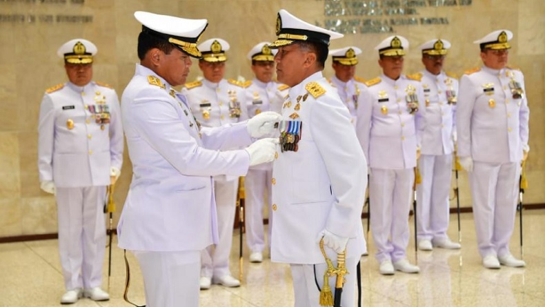 18 Pati TNI AL Disematkan Tanda Kehormatan Bintang Jalasena Pratama