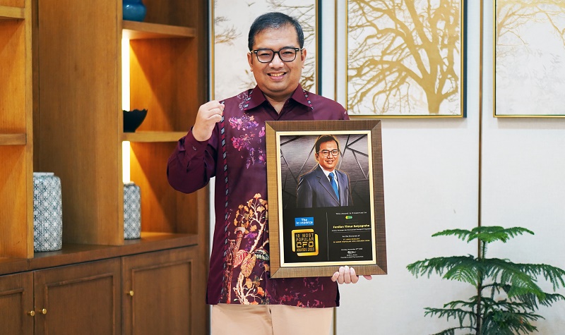 Direktur Keuangan dan Perencanaan Strategis Pegadaian Raih CFO Award 2023