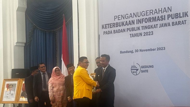 Bey Machmudin: Keterbukaan Informasi Esensial dan Fundamental dalam Good Governance