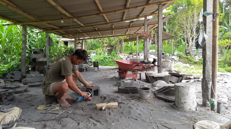 Program Pemberdayaan BRI Sukses, Klaster Perajin Batu Paras Taro di Bali Makin Berkembang