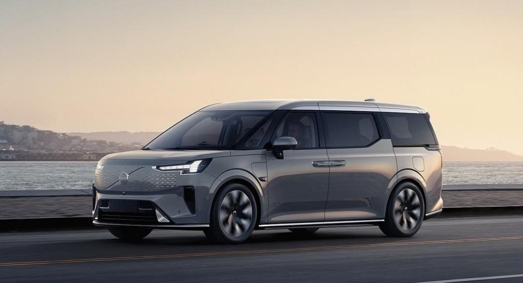 Volvo Pastikan MPV Listrik EM90 Tak Masuk Indonesia, Ini Alasannya