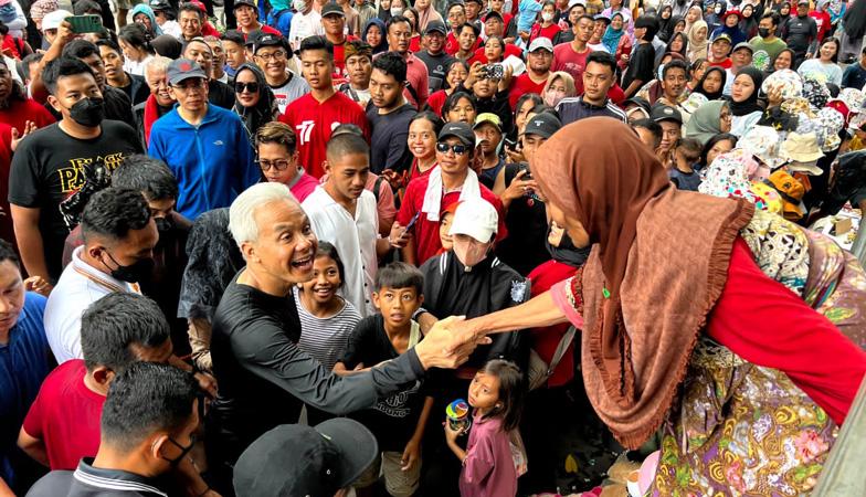  Serunya Ganjar Pranowo Berolahraga Pagi Bersama Ribuan Warga di CFD Lombok