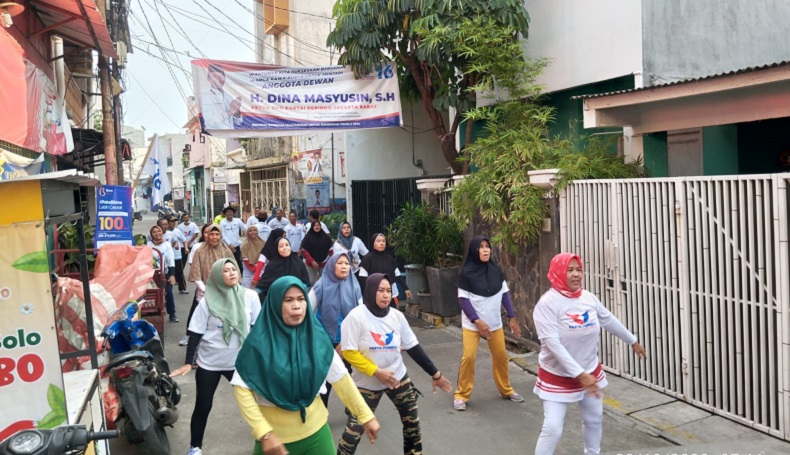 Puluhan Warga Rawa Buaya Jakbar Ikuti Senam Sehat Bersama Caleg Perindo Dina Masyusin