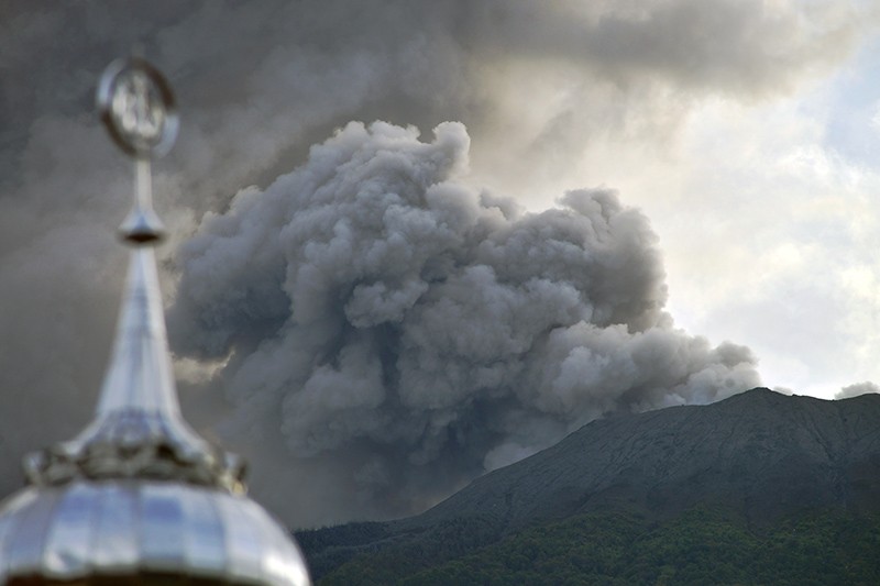 5 Berita Populer: 11 Pendaki Gunung Marapi Tewas hingga Ade Armando Kritik Politik Dinasti di Jogja