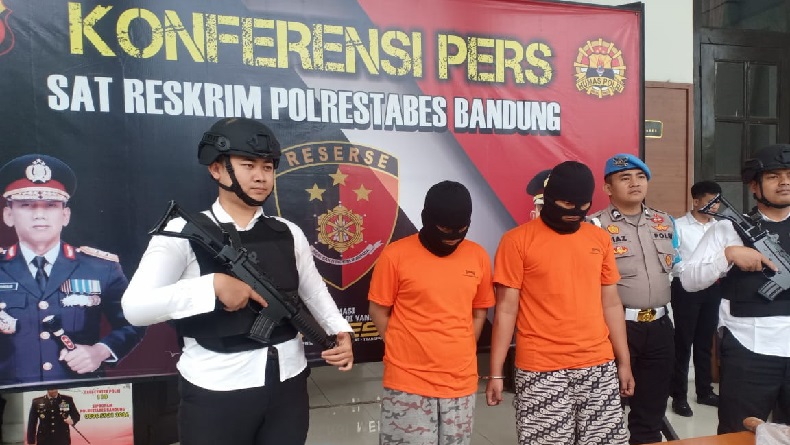 2 Begal Bersenjata Golok yang Resahkan Warga Kota Bandung Tertangkap