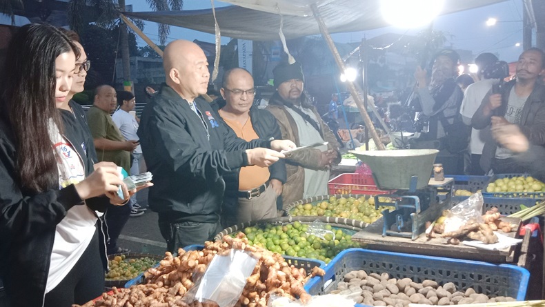 Caleg Partai Perindo Djoni Toat Muljadi Datangi Pasar Andir Bandung, Serap Aspirasi Pedagang 