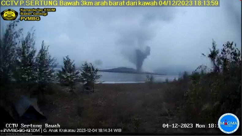 Gunung Anak Krakatau Kembali Erupsi, Tinggi Kolom Abu 1,5 Km
