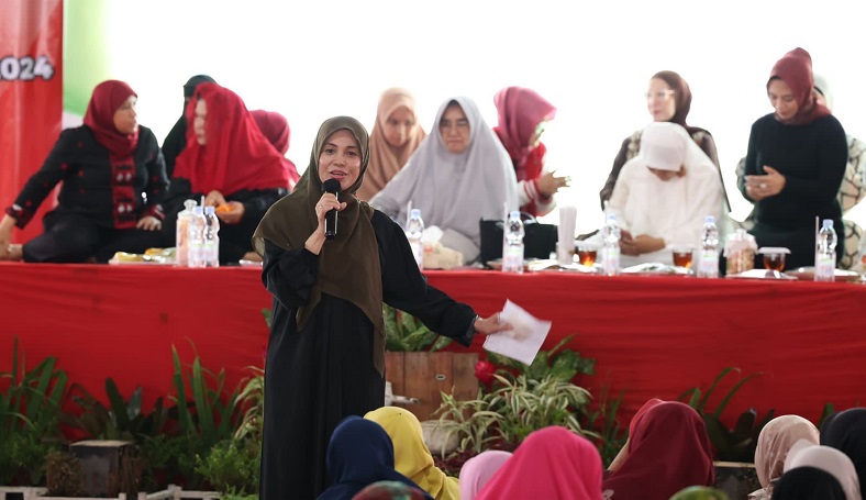 Siti Atikoh Ganjar: Pemimpin Punya Keluarga yang Kuat, Kunci Warga Bahagia