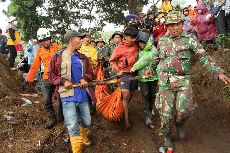 Update Korban Tewas Erupsi Gunung Marapi, Bertambah Jadi 23 Orang 