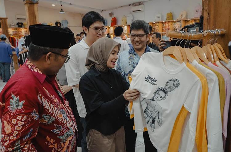 Kunjungi Yogyakarta, Atikoh Sebut Perlu Aksi Kreatif agar Produk UMKM Tembus Pasar Dunia