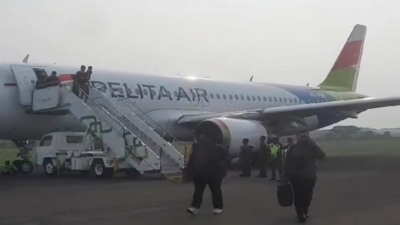 Geger Sebut Ada Bom, Penumpang Pesawat Pelita Air Diperiksa POM Lanudal Juanda