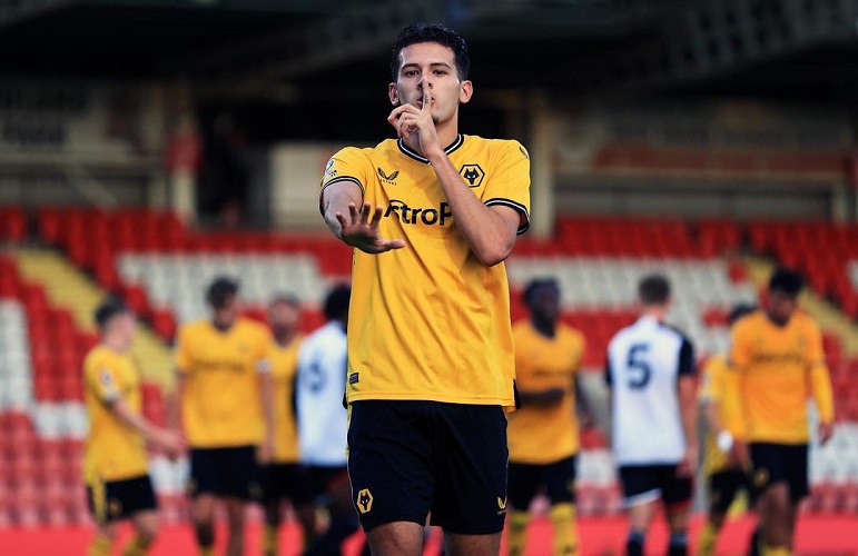 Justin Hubner Ingin Cepat Main di Liga Inggris? Pelatih Wolves U-21 Beri 3 Saran Jenius