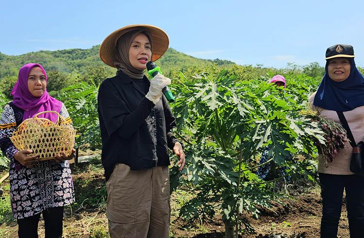 Warga Nilai Siti Atikoh Punya Intelektual Tinggi, Disebut Bisa Majukan Indonesia