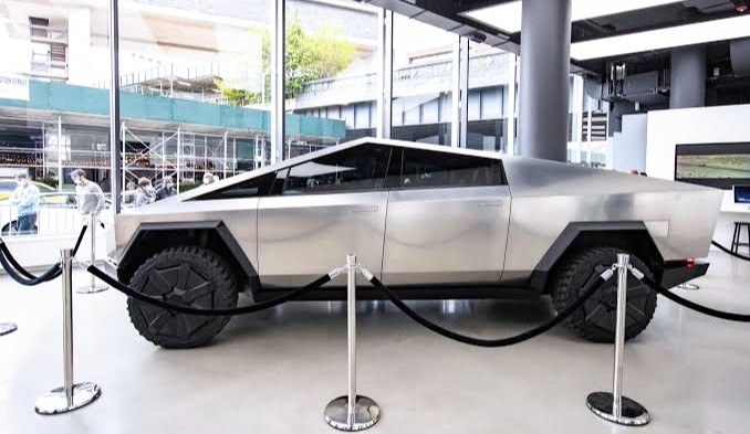 Daftar Tunggu Tesla Cybertruck 5 Tahun, Tak Ada Prioritas Artis Harus Ikut Antre