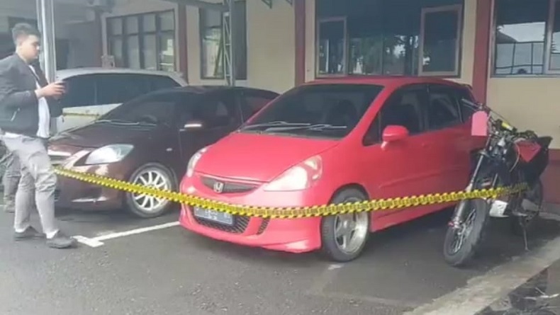 Uang Hasil Nipu Modus Investasi Bodong Skincare di Tasikmalaya Buat Beli Mobil dan Motor Sport