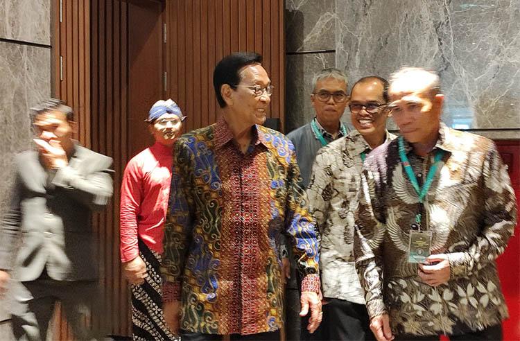 Warga Jogja Laporkan Ade Armando ke Polisi, Sultan HB X: yang Penting Saya Tidak Menyuruh