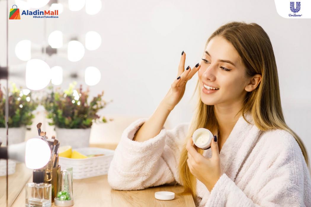 Mau Coba Skincare yang Mengandung Retinol? Ini Manfaatnya!