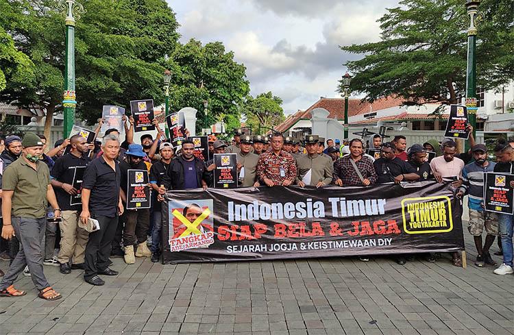 Datangi Kantor Gubernur DIY, Mahasiswa Indonesa Timur Dukung Penangkapan Ade Armando