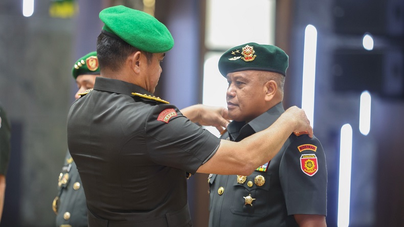 Top! Dapat Keris Pakubuwono di Kandang Menjangan, Prajurit Kopassus Ini Melesat Jadi Pangkostrad